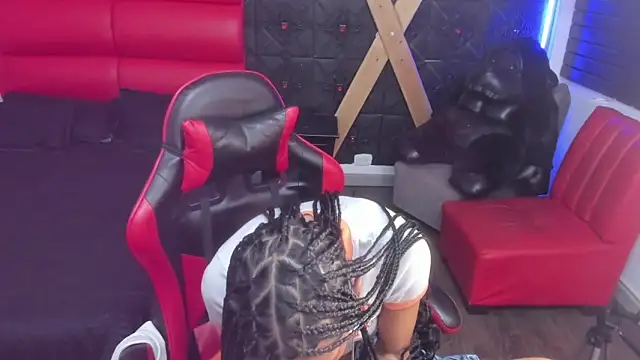 KarlaSlutSkinny__ Chat XXX in diretta