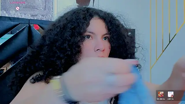 Zoe-yanin Chat XXX live