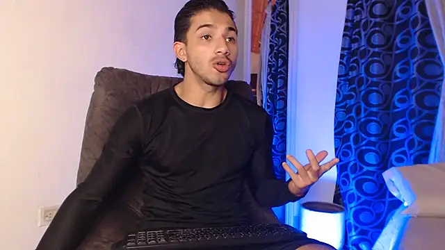 ArturoCardona_ Live XXX-Chat