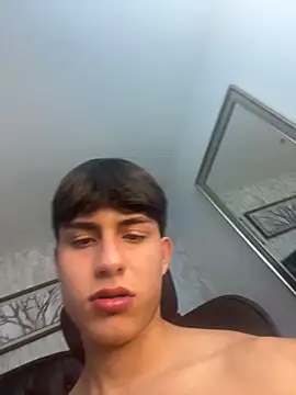 Chat +18 de Lander_Cruz ao vivo