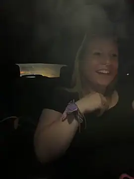 sweetkacibaby's Live XXX Chat