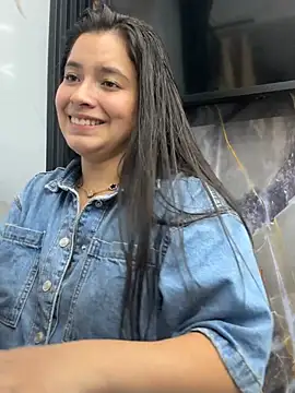 Miss_Bella_Flame's Live XXX Chat