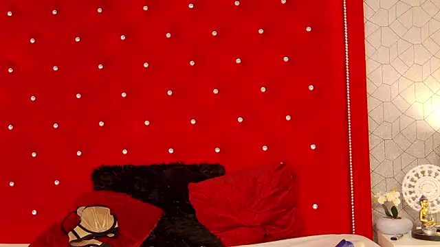 GraceMontclaire's Webcam Show