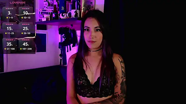 Živý XXX chat BLACKTSUKI7_