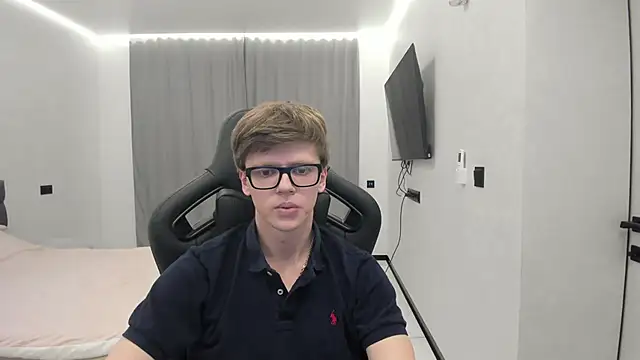 Webkamerová show bonekoambalabu