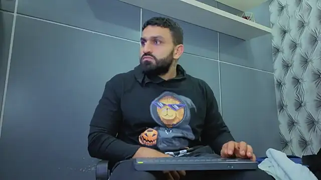 LeonidasKaiser's Live XXX Chat