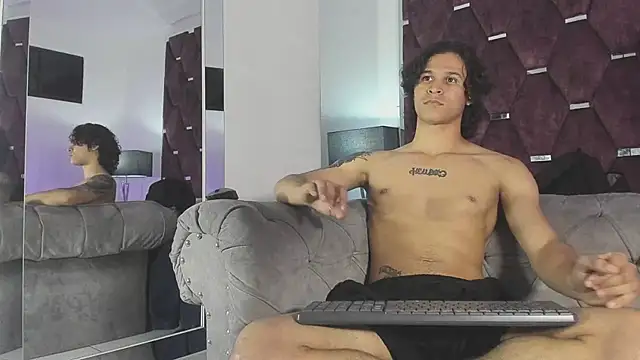 TonyBenedetti 现场XXX聊天