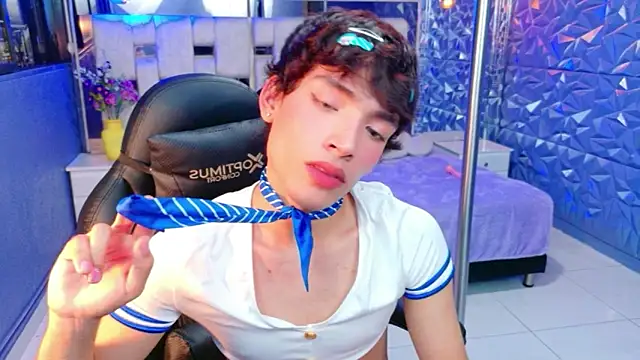 AlecciaNova 网络视讯表演