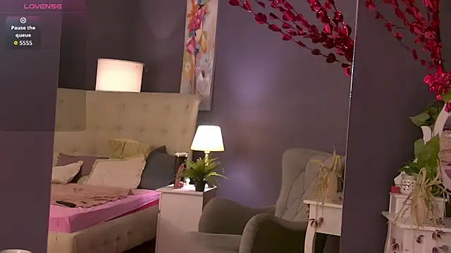 แชท XXX สดของ SeniGrandee