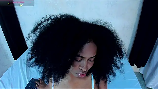 TAYRA_CASTLE Live XXX Chat