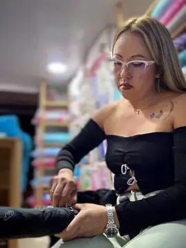 VIOLETA-25_ 网络视讯表演