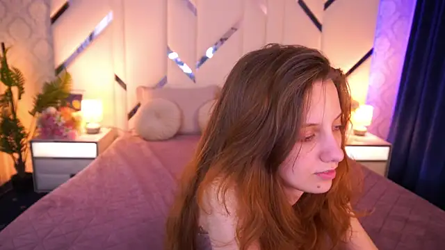 CuteeFoxy Adlı Modelin Canlı XXX Sohbeti