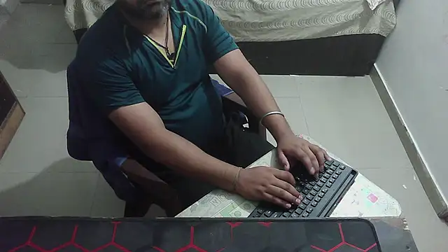 rentarob Live XXX Chat