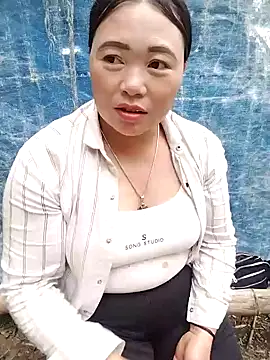 kimngan12 Show Webcam