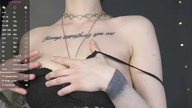 Chatroom XXX en direct de RubieNibbs