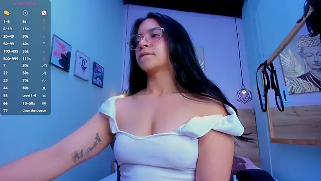 lalytulu99 élő XXX-chatje