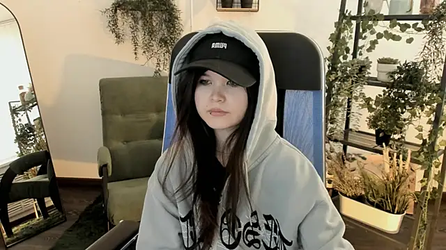 Elainebeness Chat XXX live