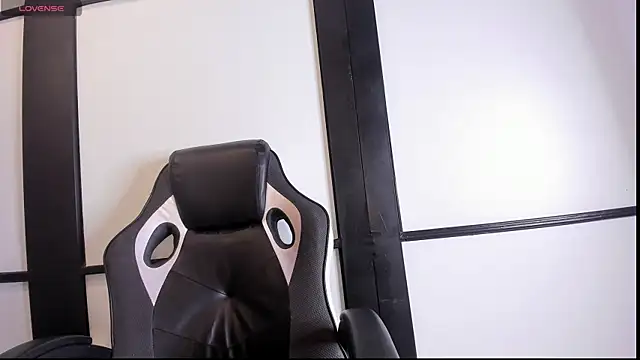 EvelynCampos Adlı Modelin Canlı XXX Sohbeti