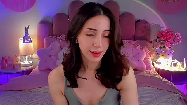 Show modela ElsaYoung na web-kameri