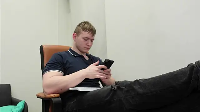 Richard_Dullas Pertunjukan Webcam