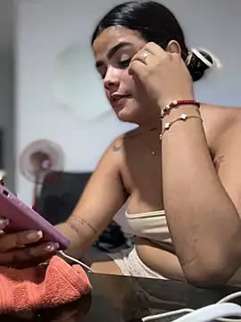 Kaily_Sweet16 Chat XXX in diretta