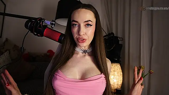 supreme_dominatrix's Live XXX Chat