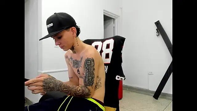 StraightBoy_Nickn Live XXX chat