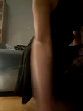 millfka 在線直播表演