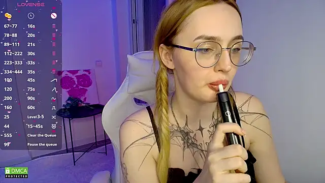 Онлайн чат XXX AdeLuna