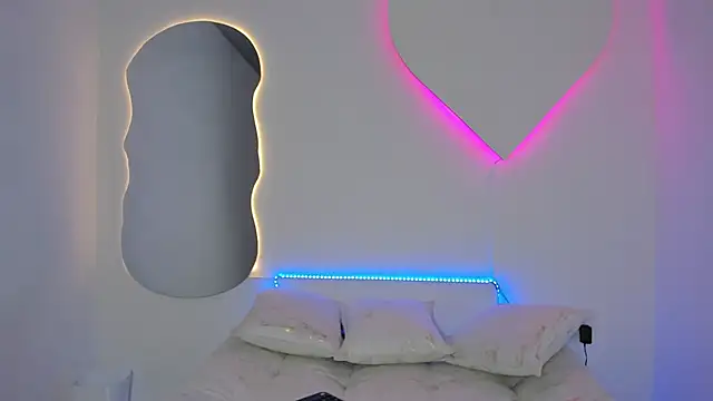 Czat XXX na żywo – AdharaHamilton_