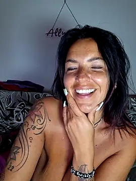 Show de allyson22andy na webcam
