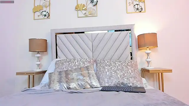 SophiaQueens' Live XXX Chat