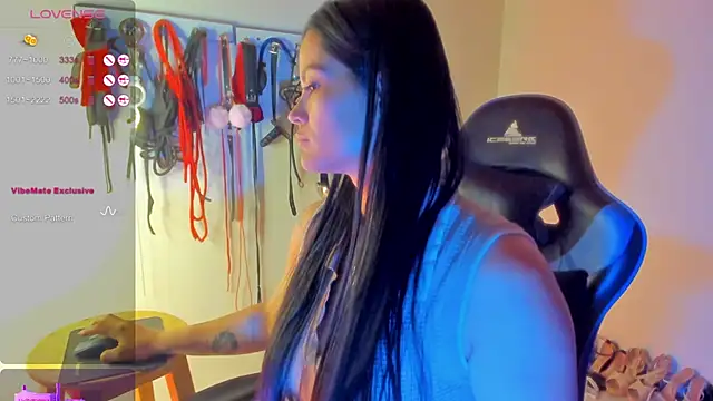 scarlet-kennedy98 Adlı Modelin Canlı XXX Sohbeti