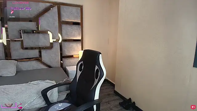 Czat XXX na żywo – The_Bratzz_