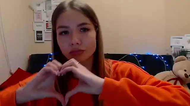 Show modela KaiTrum na web-kameri