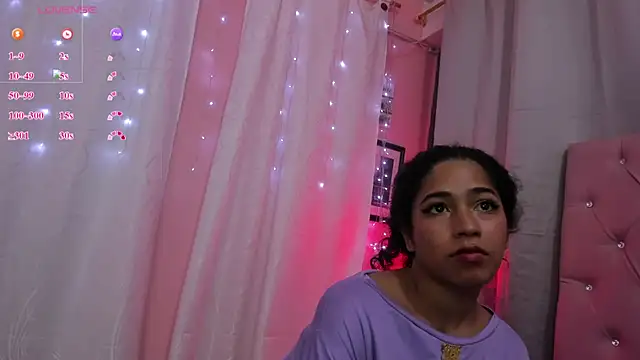 NadiaKarim_'s Live XXX Chat