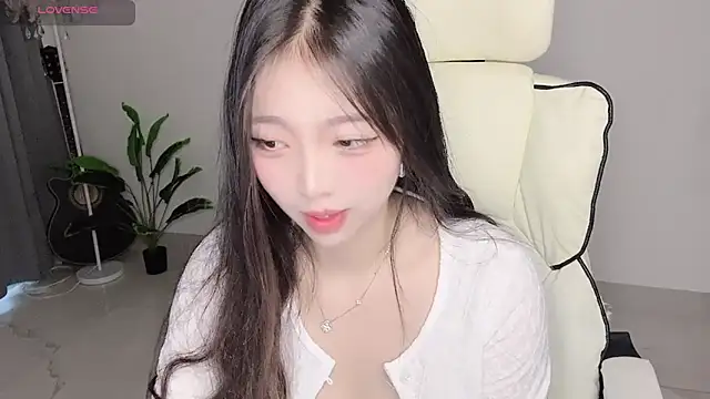 Chatroom XXX en direct de Yukiy8877