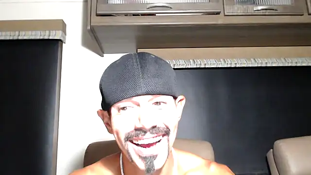 ThickD2CのライブXXXチャット