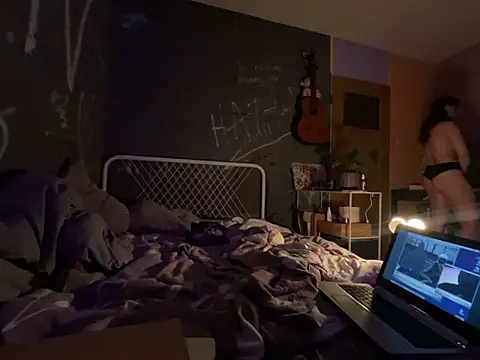 Вебкам-шоу EmmaLyrica