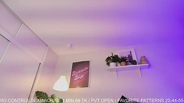 Jade-Naughty Live XXX-chat