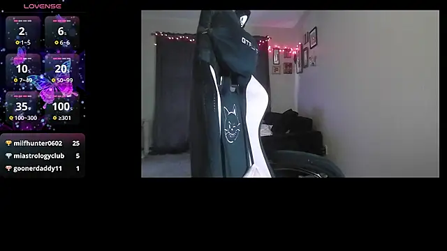 odetteraine webkamerás műsora