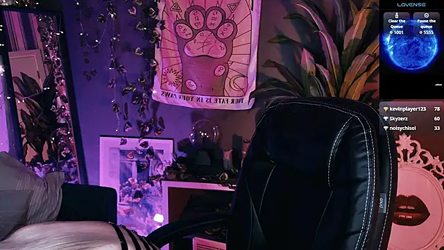 แชท XXX สดของ Noah_ElmerX