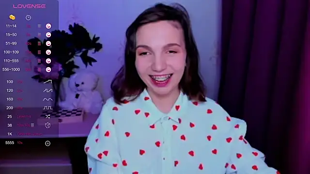 KindHazelHere_'s Live XXX Chat