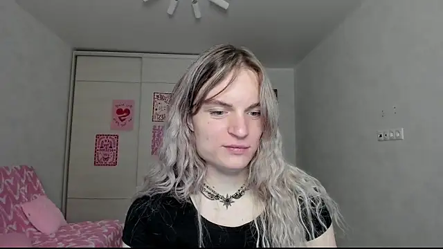 milliKira006 – Kamerová šou