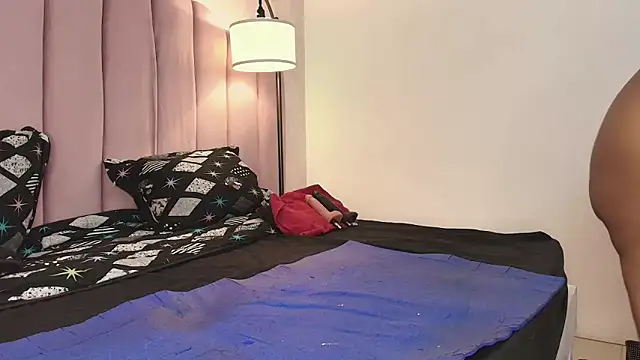 HallyBans – Naživo XXX chat