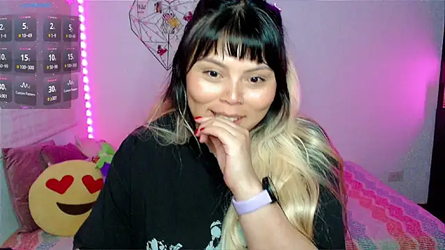 EllieMoonX 即時 XXX 聊天