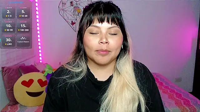 EllieMoonX 即時 XXX 聊天