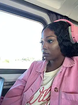 mochakaia 即時 XXX 聊天