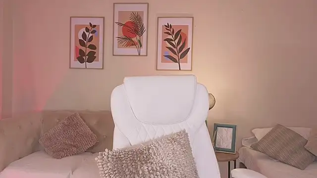 DahianaWalcott's Live XXX Chat