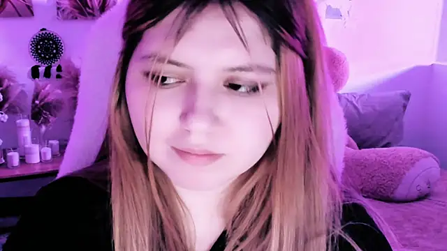 DiaAngell's Live XXX Chat